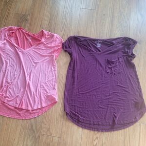 Casual V-Neck Tee Pair — Pink & Plum American EAGLE Lot 2